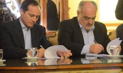 Camau y Colombi sellaron un convenio y hablaron de proyectos de integraci�n