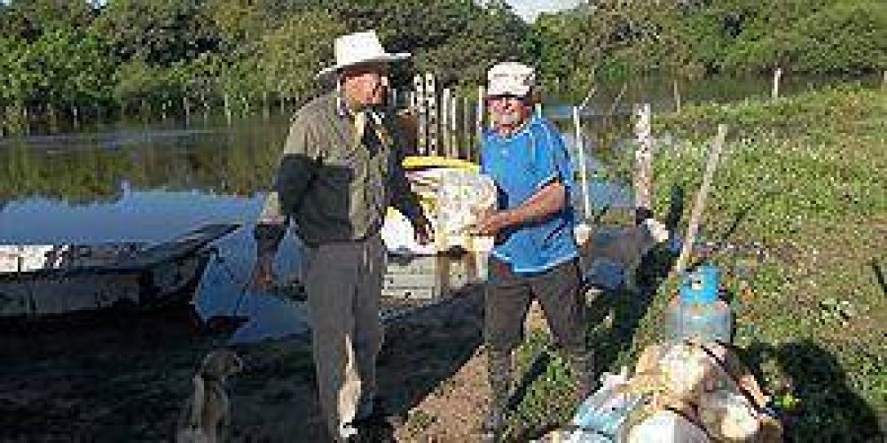 Asisten a las familias aisladas en varias colonias rurales