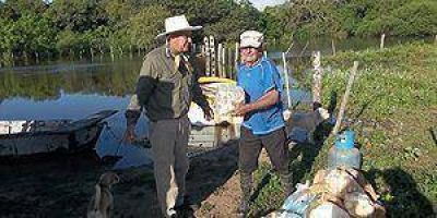 Asisten a las familias aisladas en varias colonias rurales