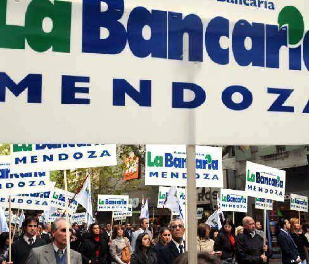 Bancarios mendocinos paran hoy entre las 11 y las 13
