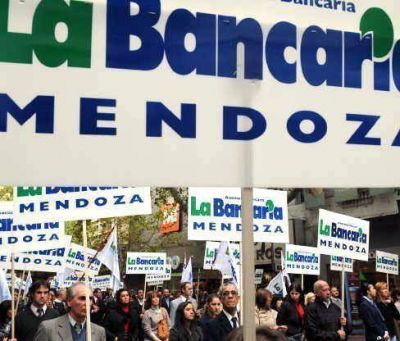Bancarios mendocinos paran hoy entre las 11 y las 13
