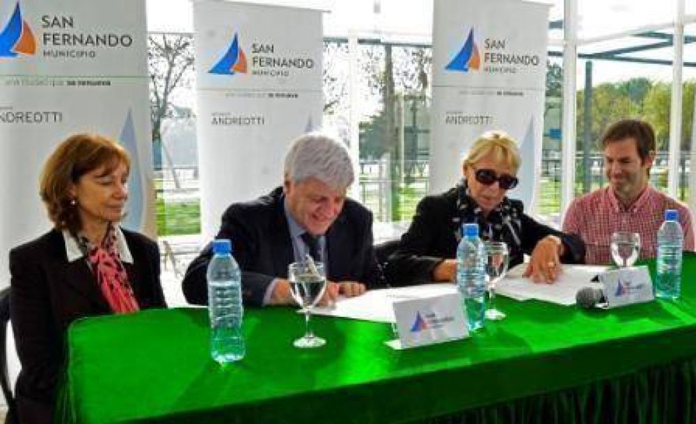 San Fernando firm� un convenio para trabajar contra el Bullying 
