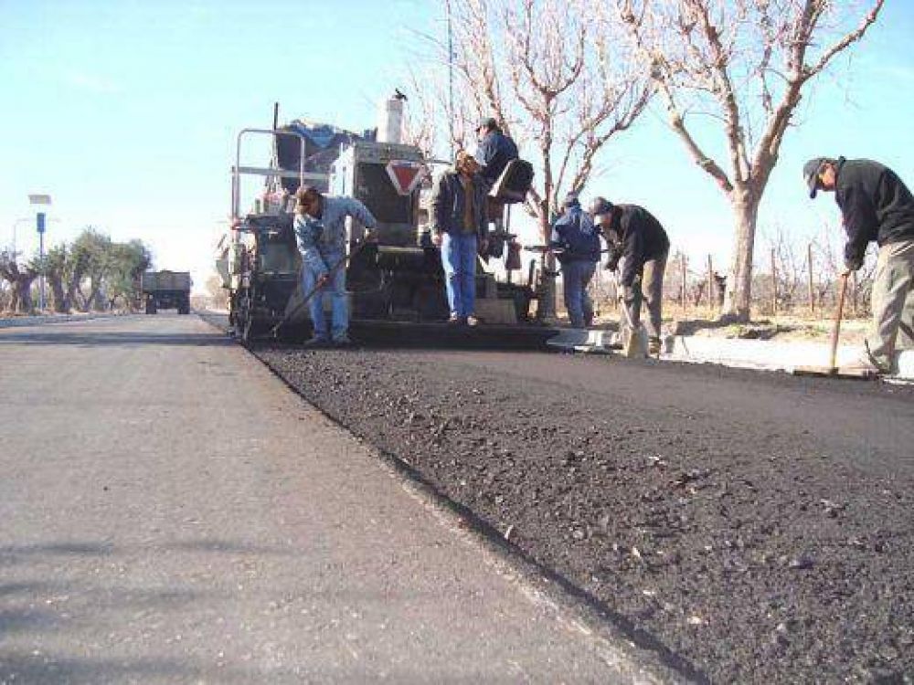 Contin�a el plan de asfalto municipal