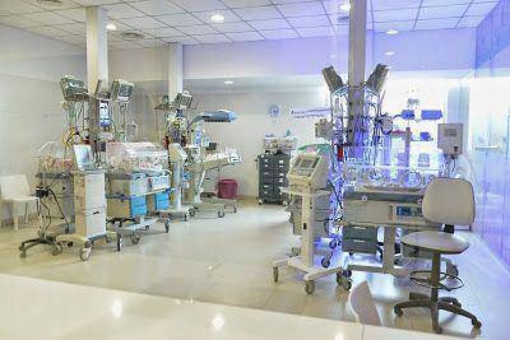 Importante cirug�a a una beb� prematura en Malvinas Argentinas