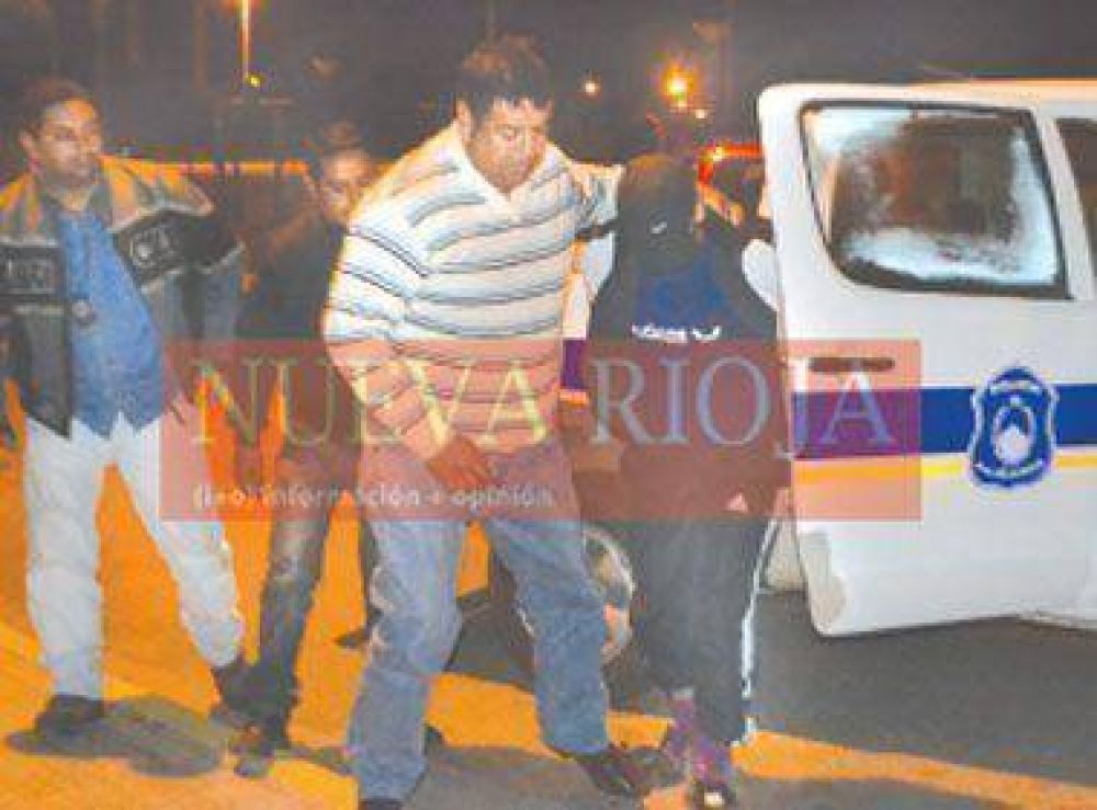 Un guardiac�rcel detenido por el robo de m�s de 80.000 pesos