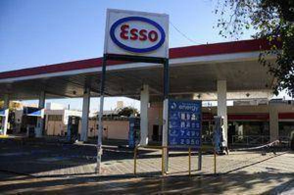  Reabren dos estaciones de servicio emblem�ticas