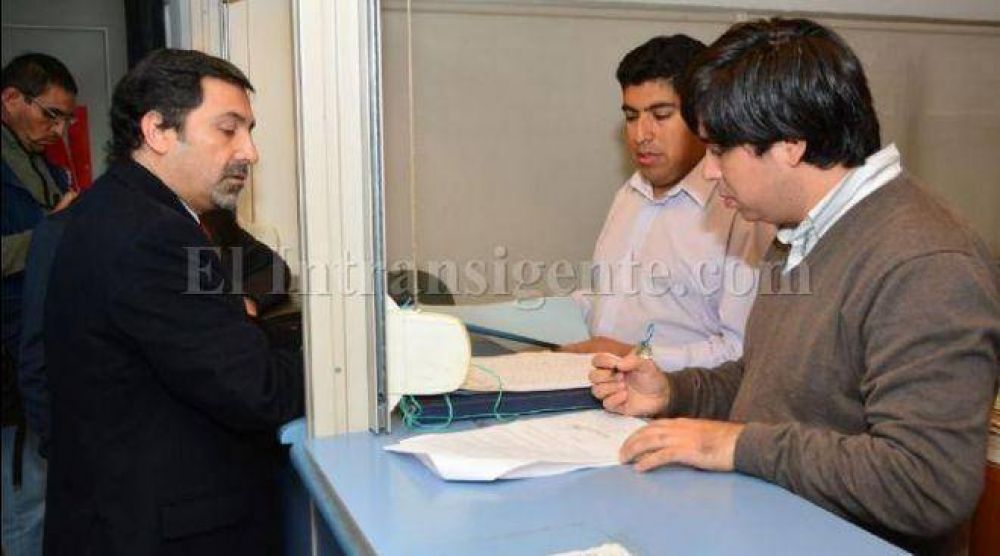 Juan Carlos Romero volvi� a huir de la Justicia y mand� a su abogado a excusarlo de la indagatoria