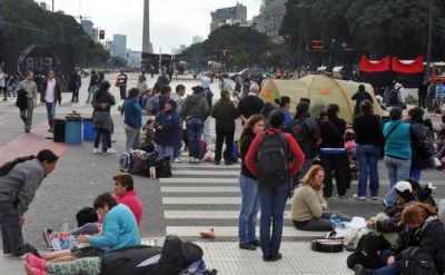 Corte y acampe en la 9 de Julio