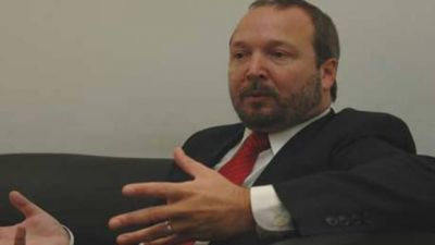 Mart�n Sabbatella: �El plan de adecuaci�n de Telef� ser� tratado en el pr�ximo directorio�