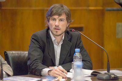 Costa firma convenio con unos 100 almacenes marplatenses que tendr�n precios cuidados