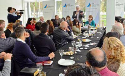 Luis Andreotti recibi� a la comunidad de pastores de San Fernando 