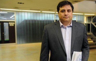 Iriart le respondi� a Hogan: �Scioli gobierna para todos sin importar el color pol�tico�