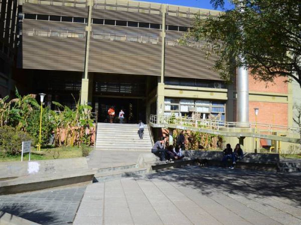UNSL: los no docentes tendr�n una suba salarial del 28 por ciento