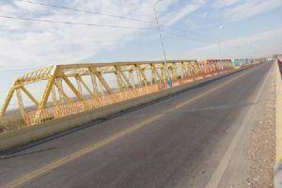La autov�a proyecta un nuevo puente sobre el r�o San Juan