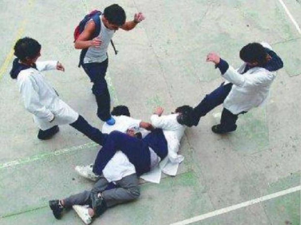 Presentan gu�a con estrategias para docentes ante casos de violencia en escuelas