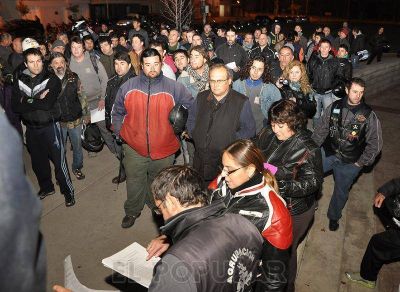 Los moteros se movilizaron contra la nueva legislaci�n provincial