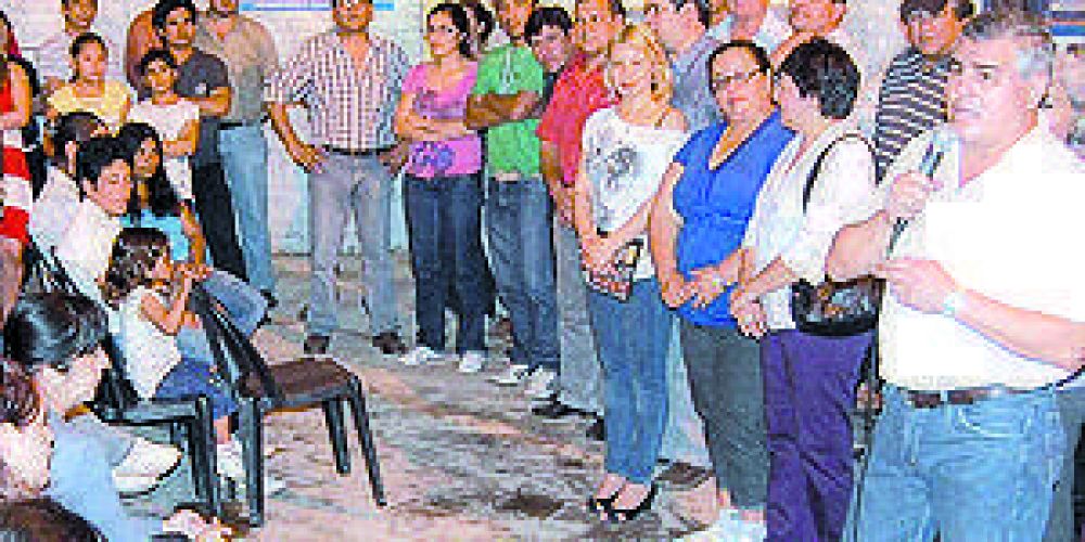 Denuncian que despidieron a 100 empleados en Piran�