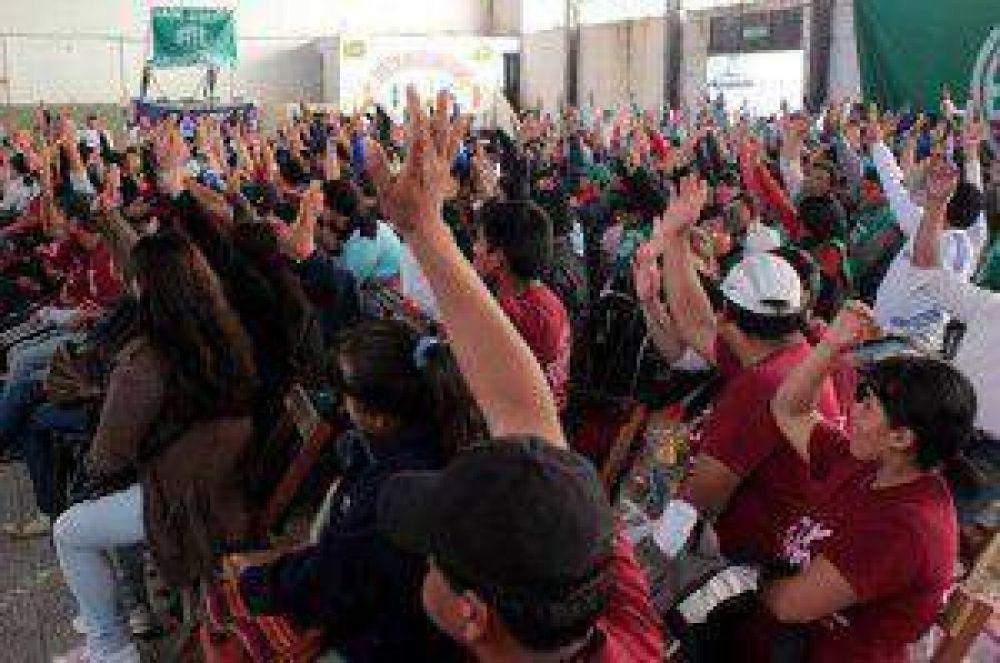 Por unanimidad, los trabajadores municipales de Jujuy decidieron iniciar con medidas de fuerza