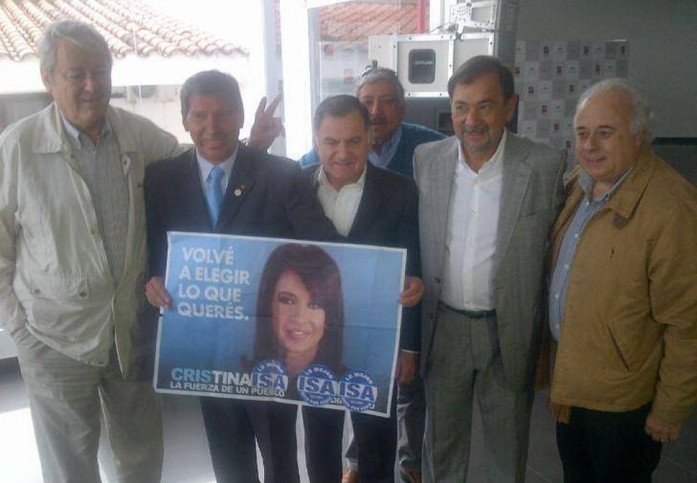 CAPITANICH NO LLEG� PERO MAND� A CARLOS KUNKEL