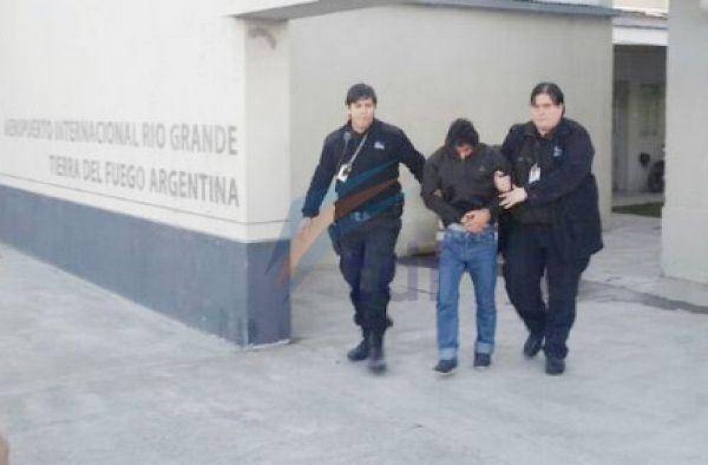 Extraditaron a pr�fugo acusado de abusar de su hijastra