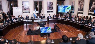 Yerbateros firmaron con Kicillof acuerdos para la cadena de valor