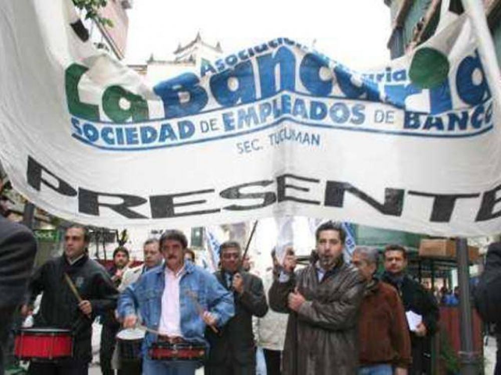 Sin atenci�n en los bancos
