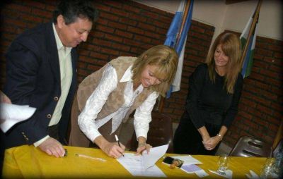 Con la gesti�n de Garc�a Larraburu, comenz� el Plan Federal de Calidad Legislativa en la L�nea Sur