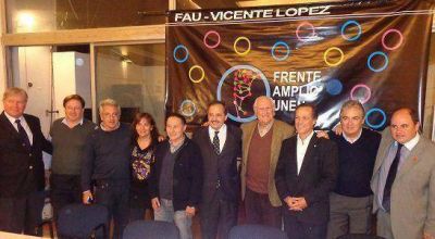 Pino Solanas cerr� un encuentro del Frente Amplio UNEN en Villa Martelli