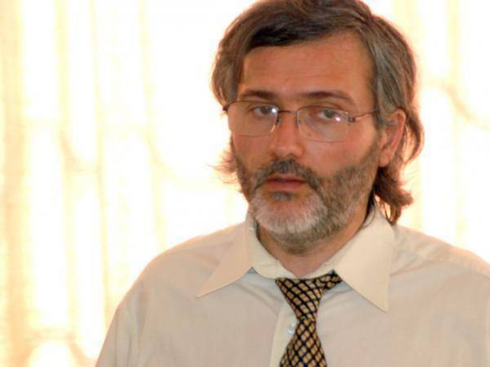 Firman importante convenio con la Escuela Media N� 2