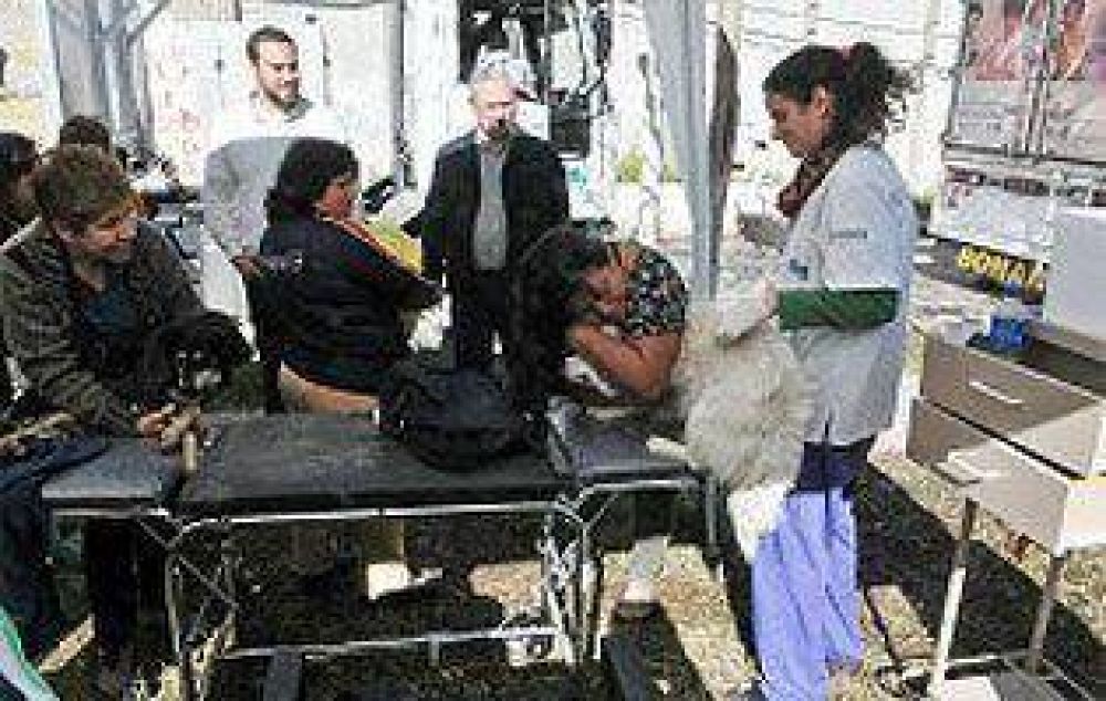 Acumar organiz� un operativo sanitario en Villa Inflamable