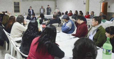 Fuerte y renovado apoyo de dirigentes pol�ticos al intendente D�az P�rez