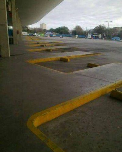 Trabajadores de �El R�pido� realizan paro por impago de haberes
