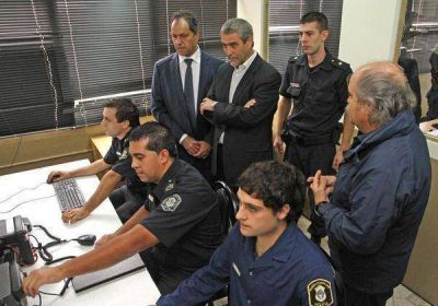 Scioli y Ferraresi inauguraron el Comando de Prevenci�n Comunitaria de Avellaneda