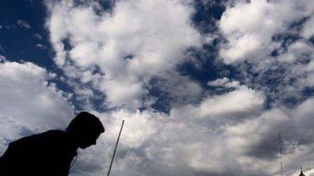 S�bado nublado, pero ya sin lluvias y con temperaturas agradables en la Ciudad