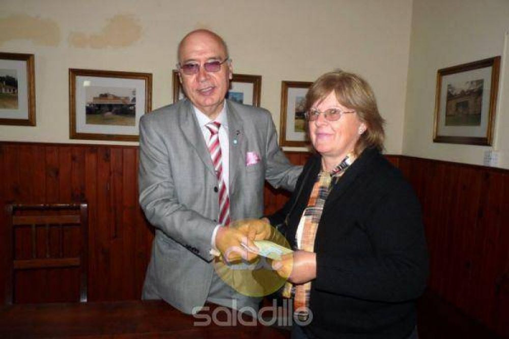 Entregaron aportes municipales a productores bovinos y porcinos
