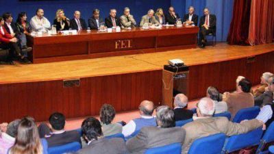 La Cumbre del Az�car se pronunci� en contra de la Ley del Mosto