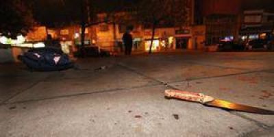 En la puerta del colegio mat� de dos cuchilladas a un compa�ero