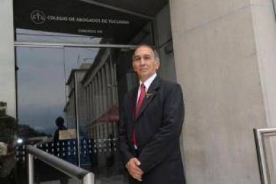 Abogados pedir�n un juicio pol�tico contra Albaca
