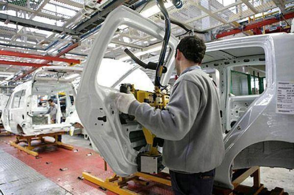 Automotrices se comprometieron a no despedir personal