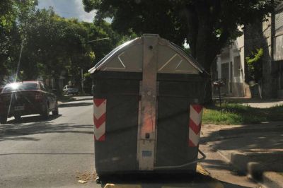 Suman contenedores para la recolecci�n de los residuos