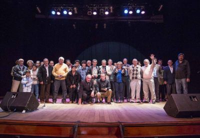 Homenajearon al equipo juvenil de f�tbol Campe�n Entrerriano de 1964