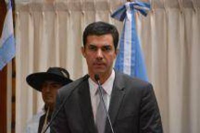 Juan Manuel Urtubey, entre los seis candidatos para competir con Scioli en la interna del PJ