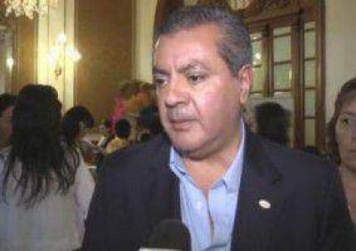Acusaron al intendente de Cerrillos de tener un entorno mafioso