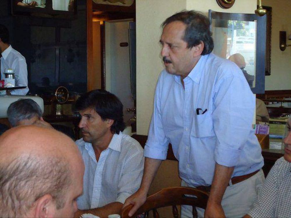 25 de Mayo: Locro Radical en Mar del Plata con Ricardo Alfons�n 