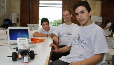 A los 14 a�os ya juegan a ser cient�ficos