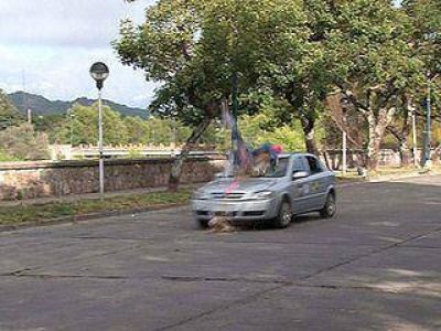 Riesgos Viales: se desarroll� un crash test de embestida a peat�n