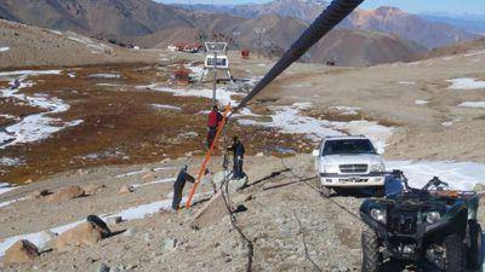 Acondicionan obras y servicios en �La Hoya�