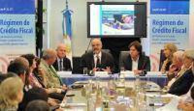 Llegan a Santiago funcionarios del Ministerio de Trabajo de la Naci�n