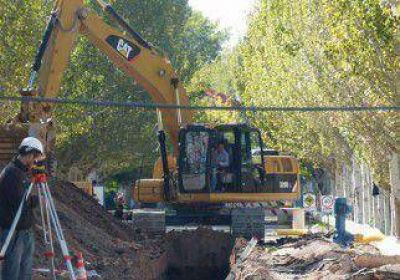 La nueva ca�er�a colectora est� por cruzar Olascoaga 