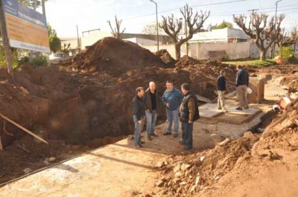Finaliz� la construcci�n del conducto pluvial de la calle Garibaldi 